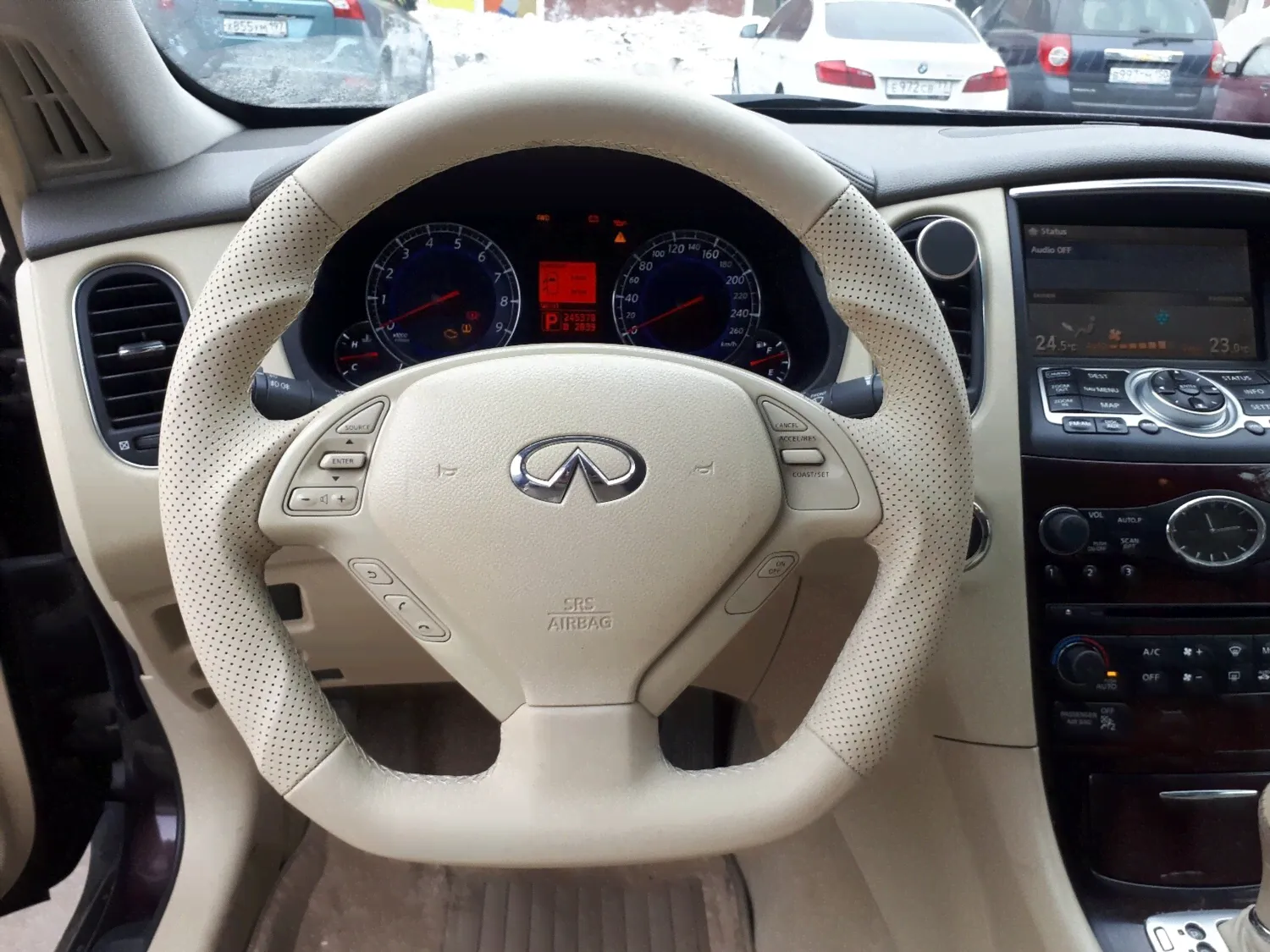 Руль ver.1 Infiniti QX50 EX35 EX37 EX25 G35 G37 бежевый