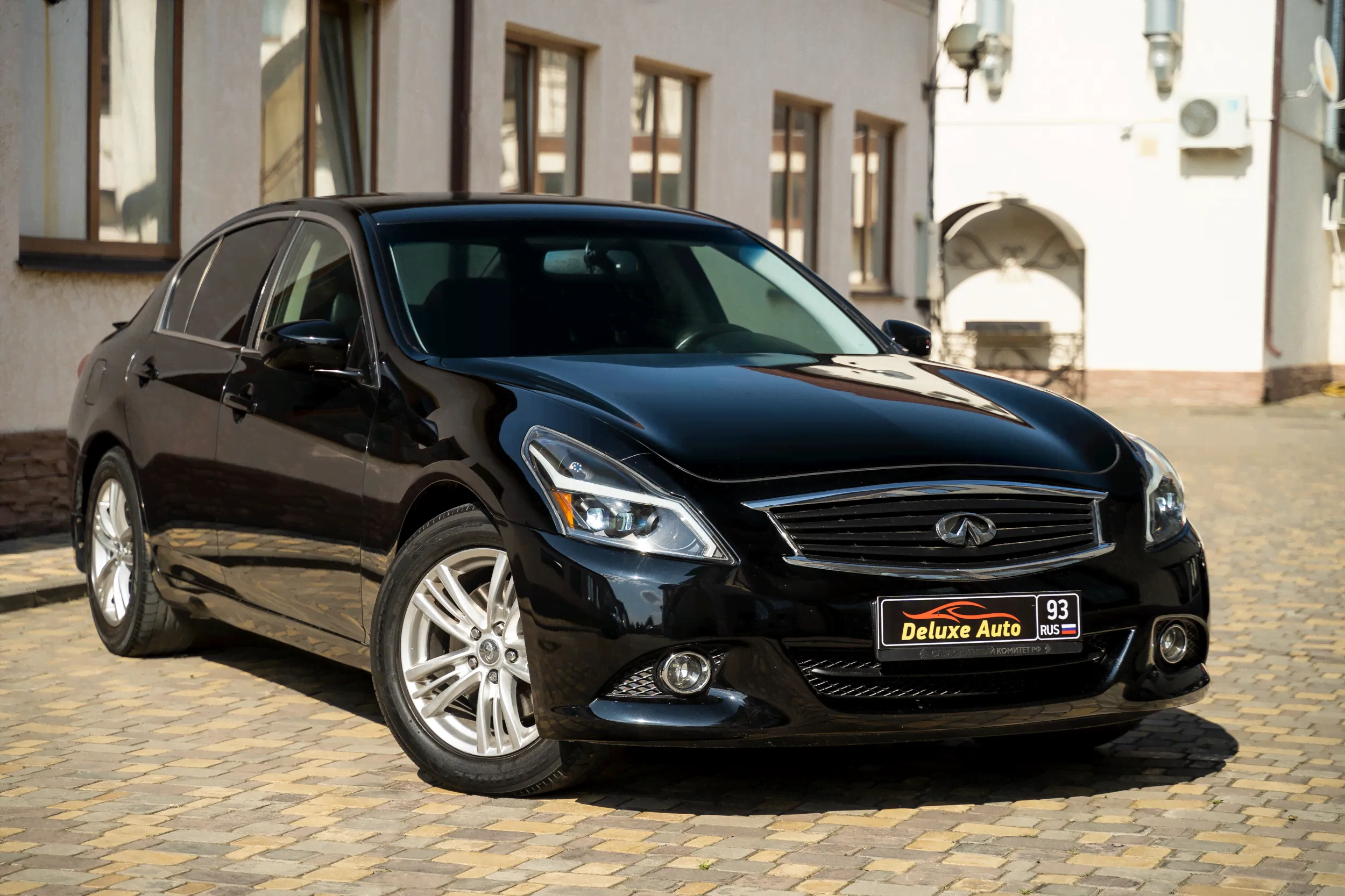 Infiniti G25, 2010