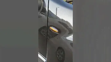 Светодиодные LED бегущие поворотники на Nissan Terrano
