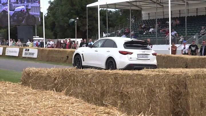 Infiniti FX Sebastian Vettel Version Sound