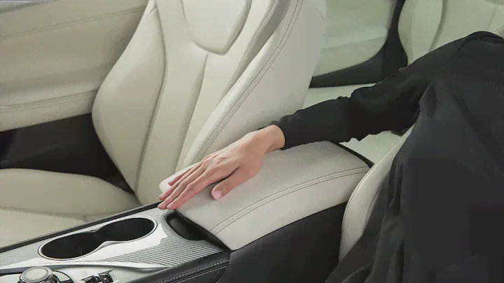 INFINITI Q60 2020 — Места для хранения вещей в салоне