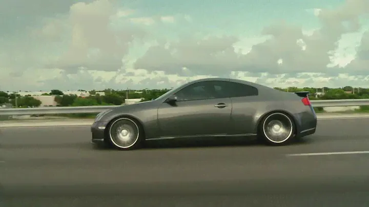 Infiniti G35 on 20" Vossen VVS-CV2 Concave Wheels / Rims