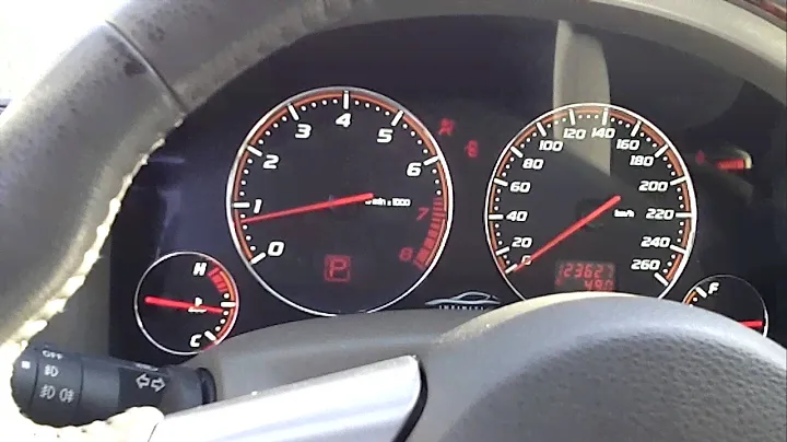 Пересвет приборной панели INFINITI FX35 днём